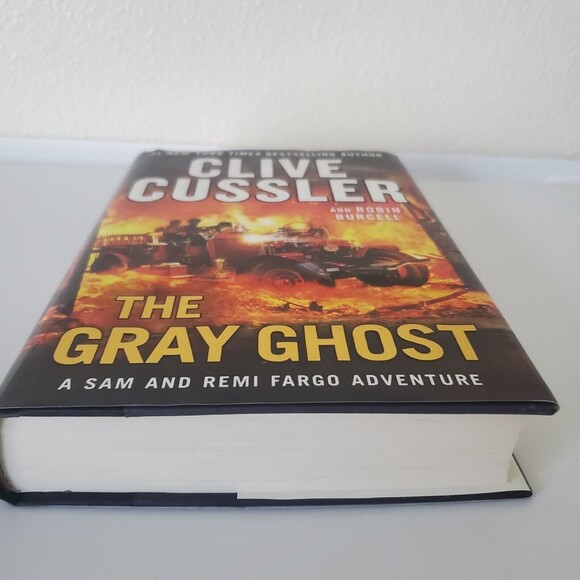 The Gray Ghost (A Sam and Remi Fargo Adventure) Cussler, Clive, Burcell, Robin - Picture 2 of 14
